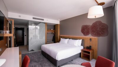 crowne-plaza-hobart-6628357510-3x2-1-400x230